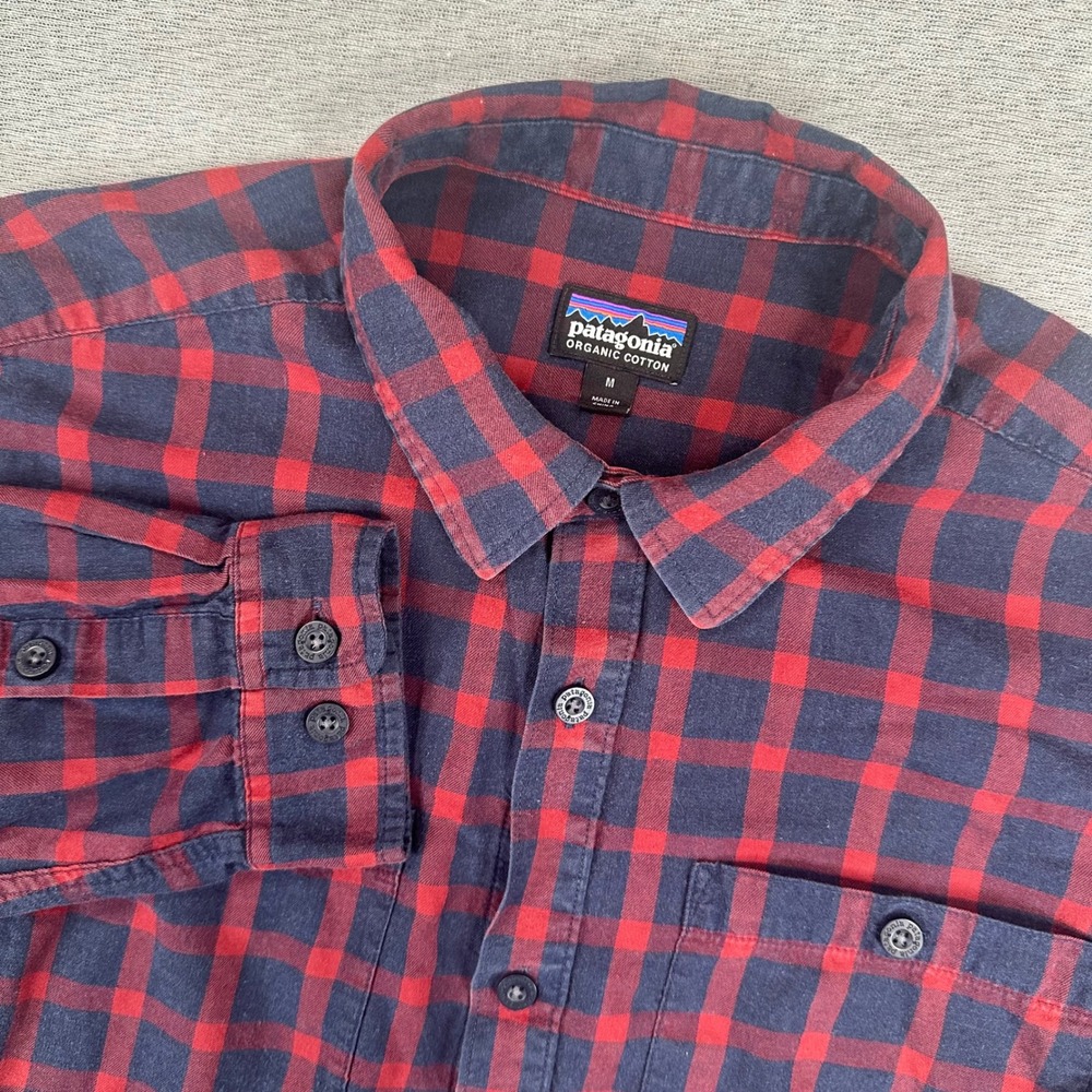 Patagonia‎ Shirt Mens Red Navy Blue Check Medium Organic Cotton Pockets Outdoors
